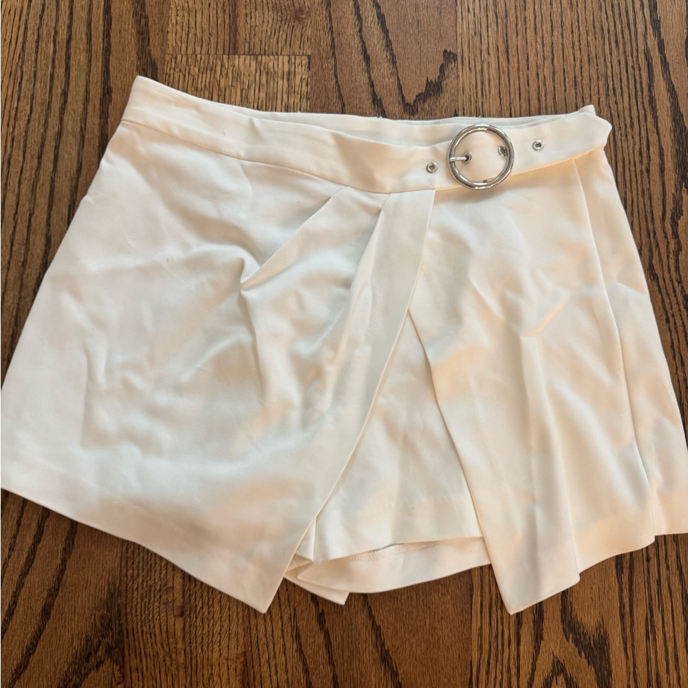 White Zara skort